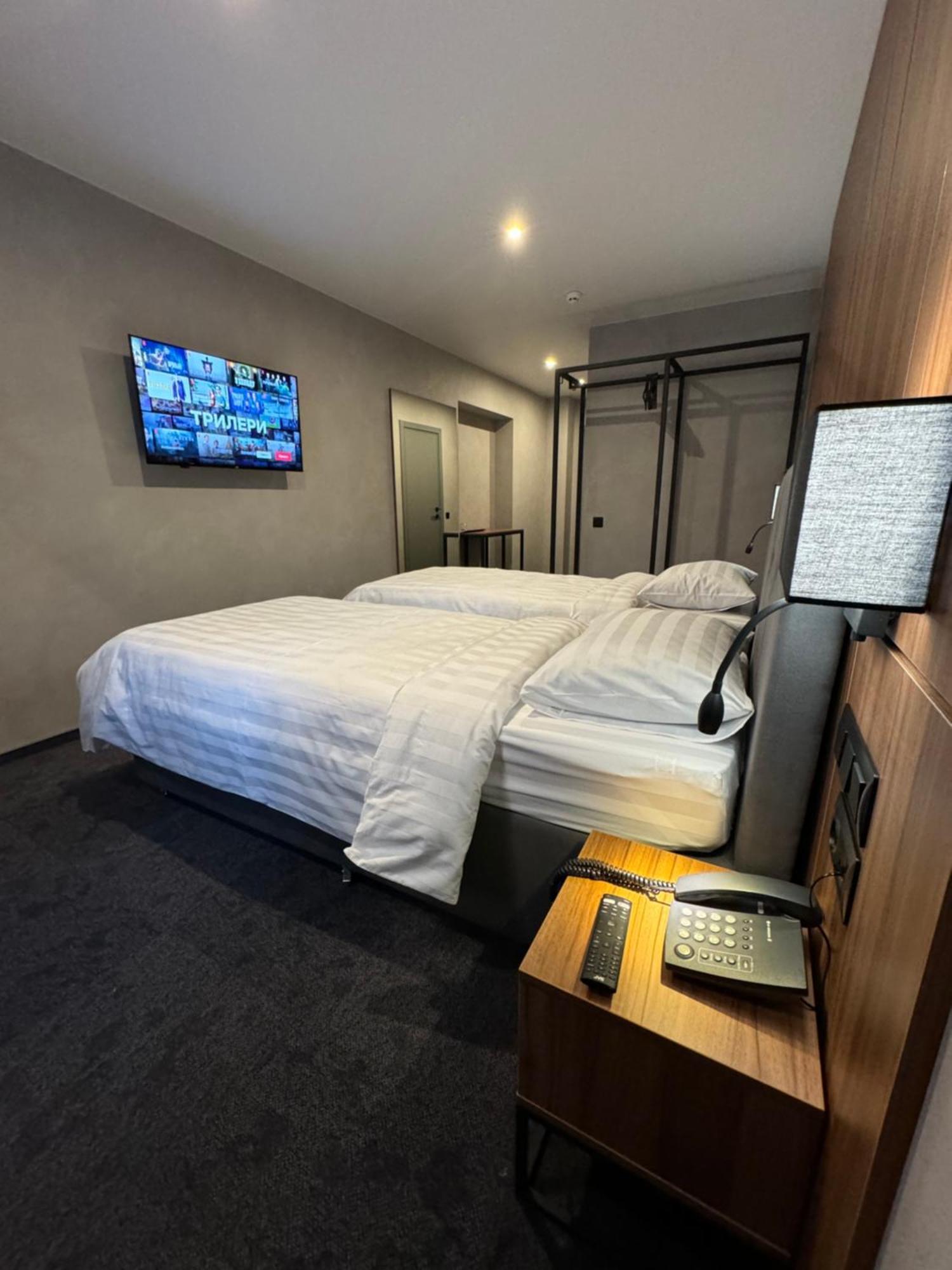 Alir Hotel Zjytomyr Eksteriør billede