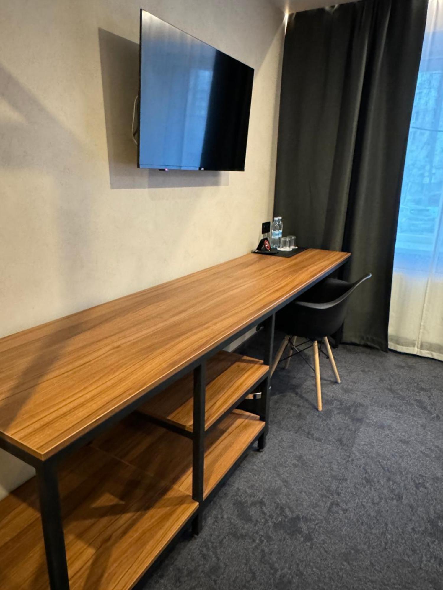 Alir Hotel Zjytomyr Eksteriør billede