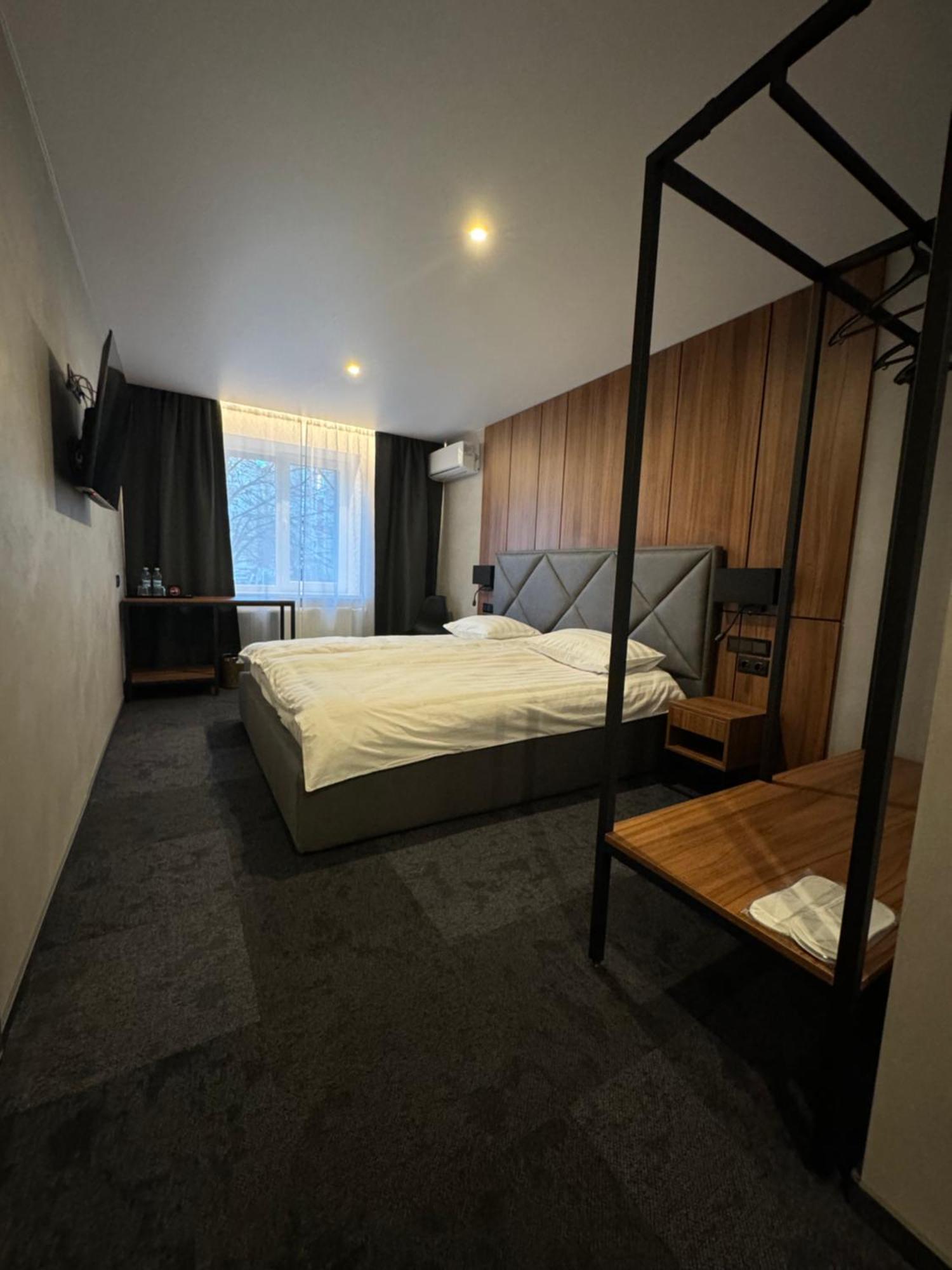 Alir Hotel Zjytomyr Eksteriør billede