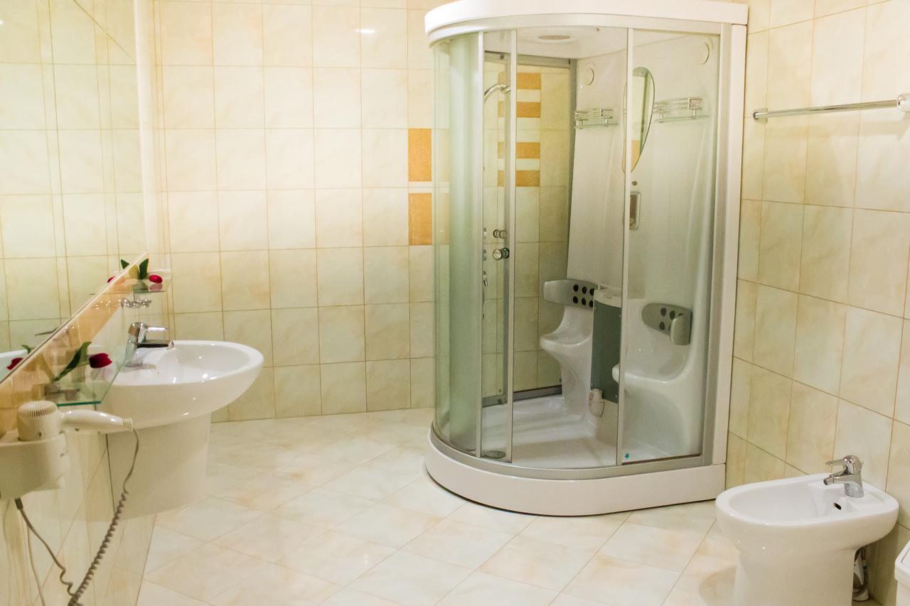 Alir Hotel Zjytomyr Eksteriør billede