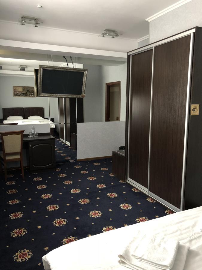Alir Hotel Zjytomyr Eksteriør billede